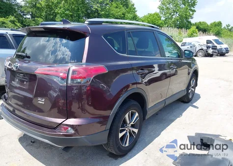 2018 Toyota Rav4 Xle z USA, uszkodzony, nr VIN 2T3RFREV1JW818607